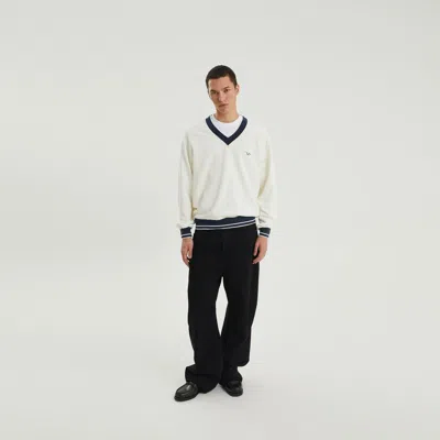 1989 Studio V-neck Sweatshirt Contrast Trim In White