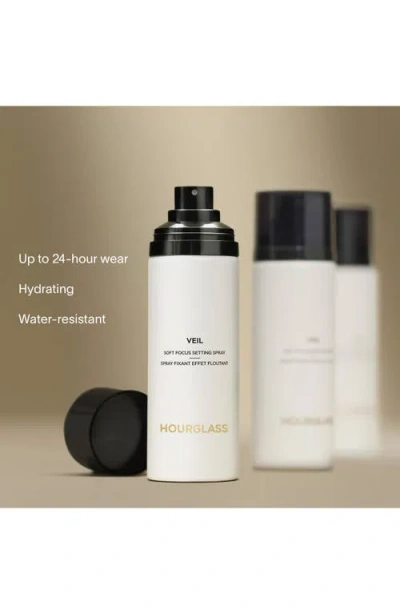 Hourglass Veil Soft Focus Setting Spray In No Color
