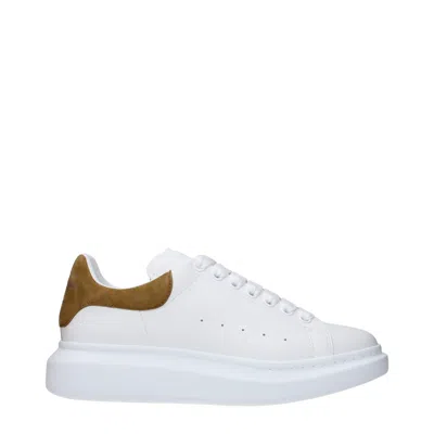Alexander Mcqueen Larry Low-top Sneakers