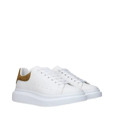 Alexander Mcqueen Larry Low-top Sneakers