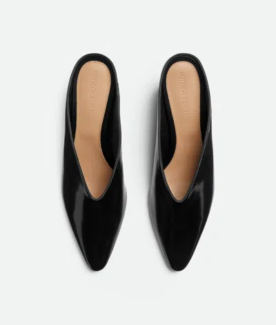 Bottega Veneta Bounty Vinyl Kitten-heel Mules In Black