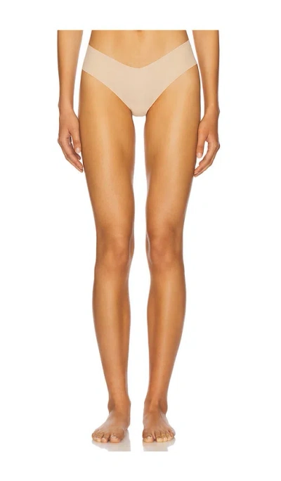 Commando Invisible Rib Thong In Beige