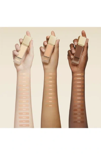 Burberry Beyond Wear Perfecting Matte Foundation In 130 Deep Warm