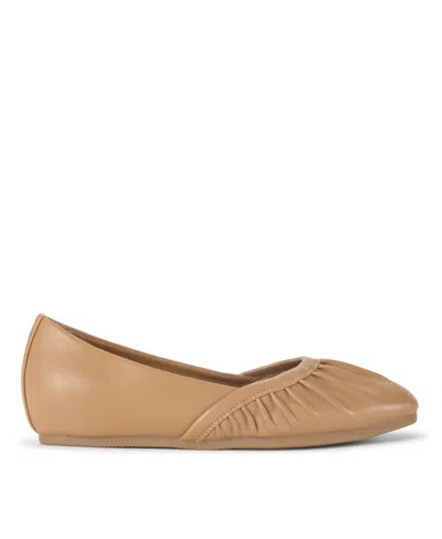 Baretraps Women's Charlie Flats In Cognac