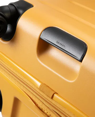 Ricardo Cambria Hardside 22" Carry-on Spinner In Mango Tango