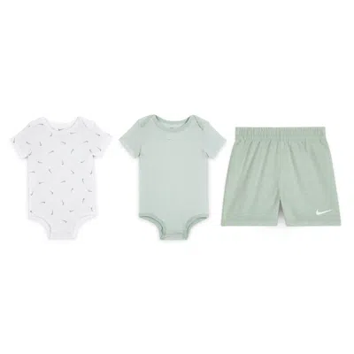 Nike Essentials Baby (12-24m) 3-piece Striped Swooshfetti Set In Green