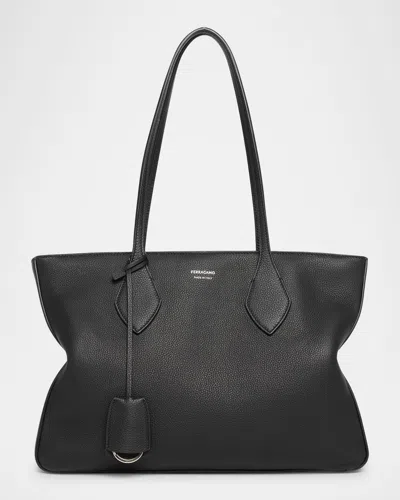 Ferragamo Folded Edge Grained Texture Shoulder Bag In Nero