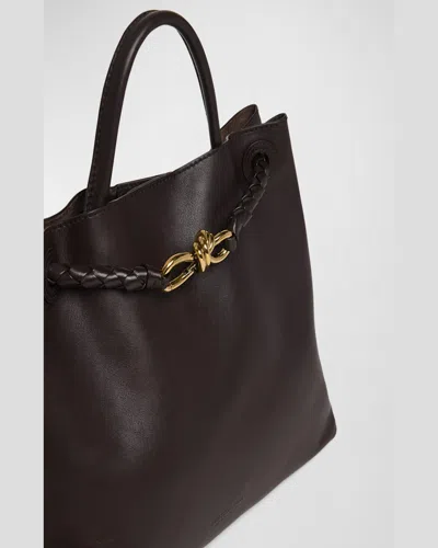 Bottega Veneta Andiamo Medium Leather Tote Bag In Fondant