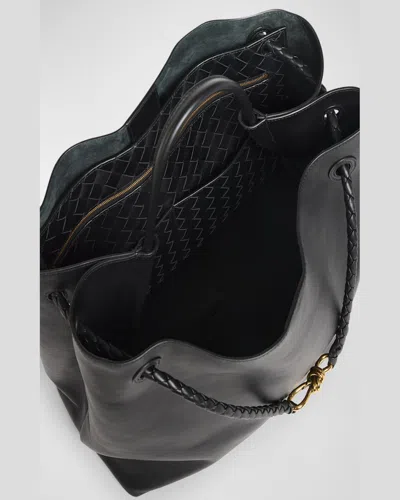Bottega Veneta Andiamo Large Leather Tote Bag In Black