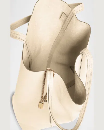 Chloé Spin Grained Leather Tote Bag In Neutral