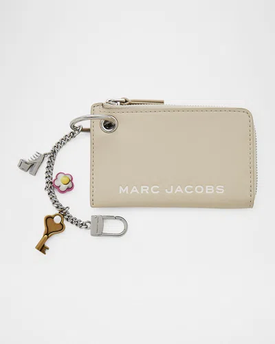 Marc Jacobs Zippered Wallet With Pendant In Neutral