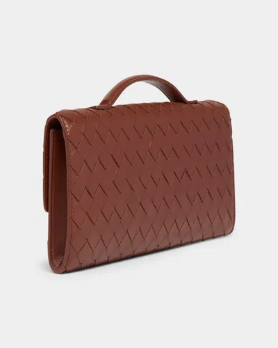 Bottega Veneta Women Andiamo Clutch Bag With Handle In Dark Barolo In Burgundy