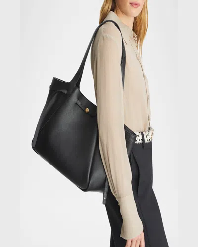 Tory Burch Jacquemus Ovalo Clutch In Tiramisu