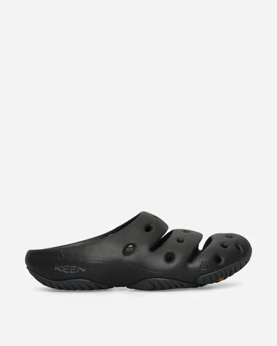 Keen Men S Yogui Clogs In Black
