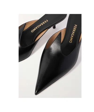 Ferragamo Dorye Leather Mule Pumps In Black