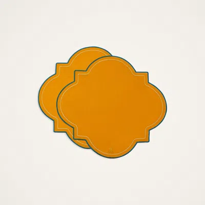 La Doublej Medallion Placemats Set Of 2 In Solid Yellow
