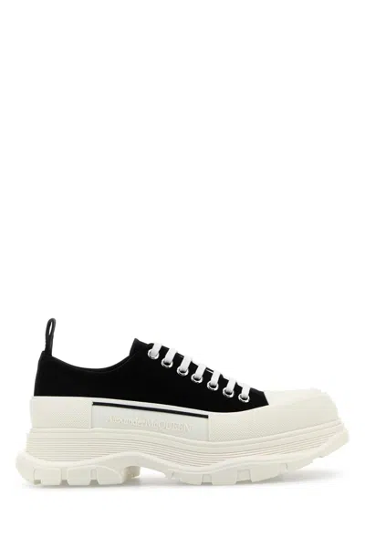 Alexander Mcqueen Alexander Mc Queen Black/white Tread Slick Shoes In Blackwhite
