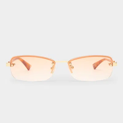 Le Specs Slinky 62mm Oval Sunglasses In Gold