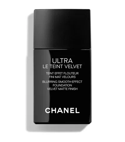 Chanel Ultra Le Teint Velvet Blurring Smooth-effect Foundation