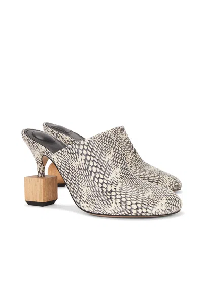 Jacquemus Kiss Block Heel Mules In Neutrals