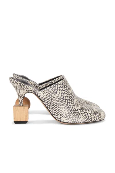 Jacquemus Kiss Block Heel Mules In Neutrals