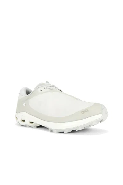 On X Paf Cloudventure Peak Sneaker In Ice & Mo