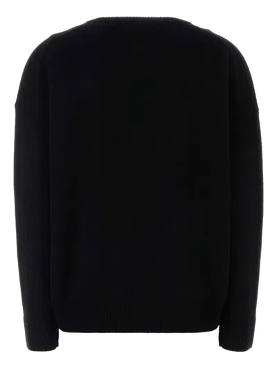 Co Cashmere V Neck Sweater In Black