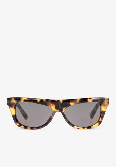 Jacquemus Logo Rectangular Sunglasses In Gray