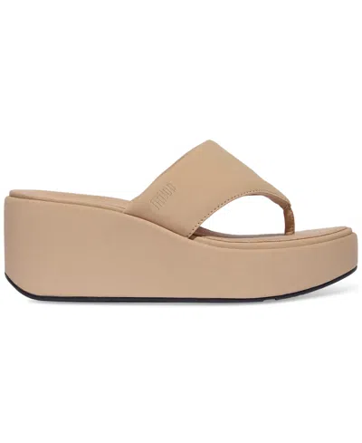 Fitflop Women's Flatforms Wedge Toe-post Sandals In Classic Beige