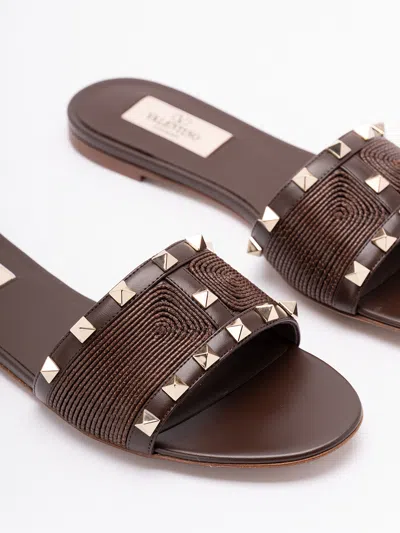 Valentino Garavani Valentino Rockstud Leather-trim Sandal In Brown