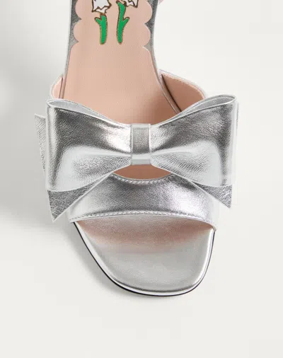 Valentino Garavani Bowow Sandal In Laminated Nappa 95mm Woman Silver 40 In Neutral