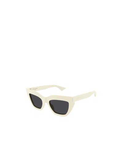 Saint Laurent Sl 759 Linea Corner Angle 004 Ivory Black Sunglasses In White