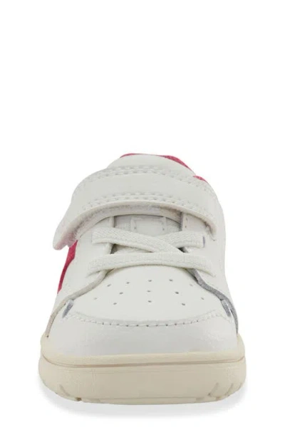 Stride Rite London Srtech™ Sneaker In Pink