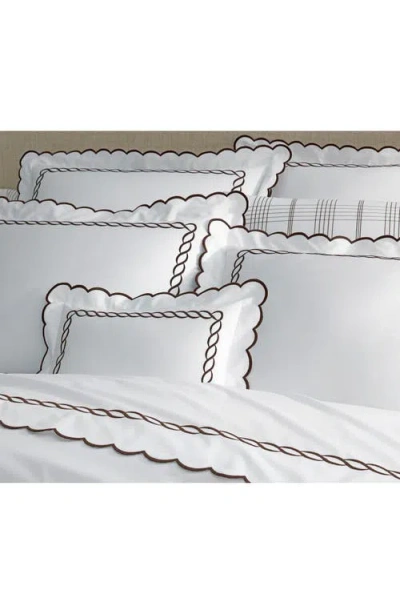 Matouk Classic Chain Scallop 600 Thread Count Flat Sheet In Red