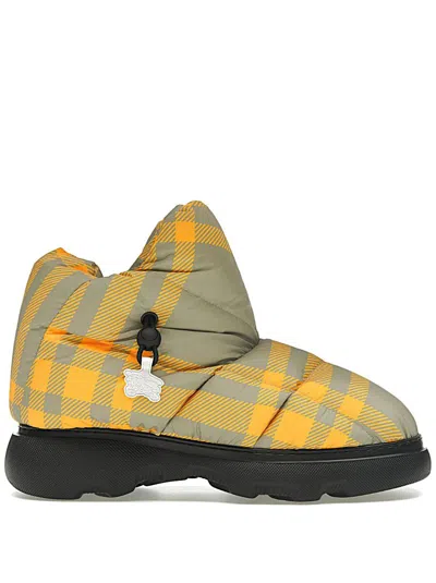 Burberry Check Pillow Padded Drawstring Snow Boots In Grey