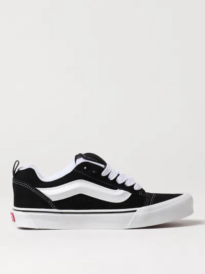 Vans Knu Skool Sneaker In Black