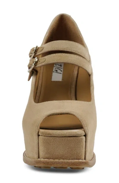 Zigi Vennus Platform Wedge Sandal In Camel Suede