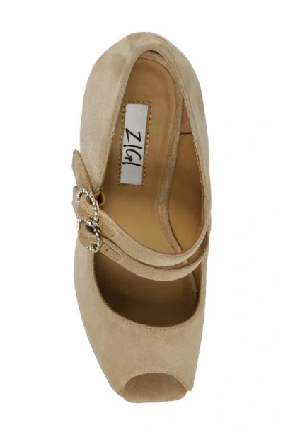 Zigi Vennus Platform Wedge Sandal In Camel Suede