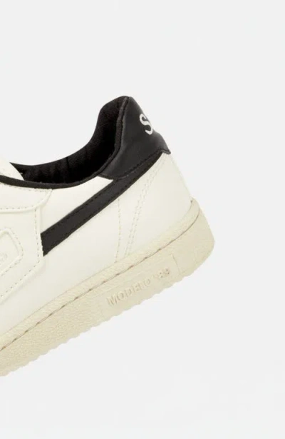 Saye M89 Icon In White