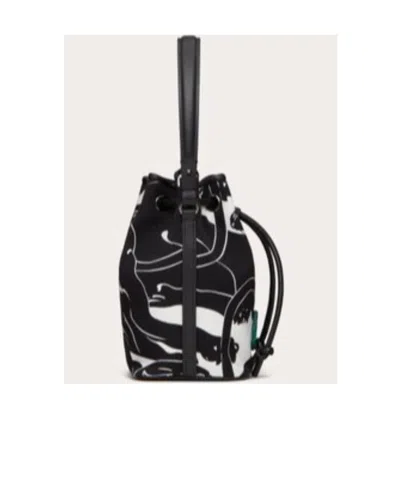Valentino Garavani Escape Logo Bucket Shoulder Bag In Black