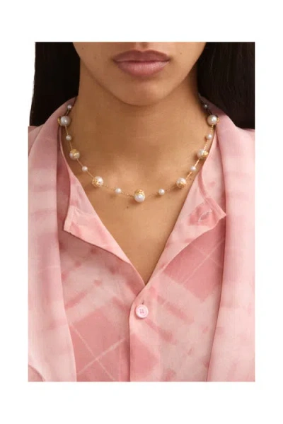 Burberry Charm Pearls Bracelet In Gold/pearl
