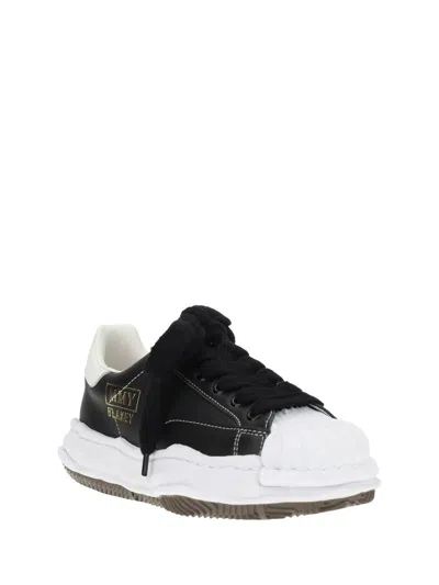 Miharayasuhiro Maison Mihara Yasuhiro Sneakers In Black