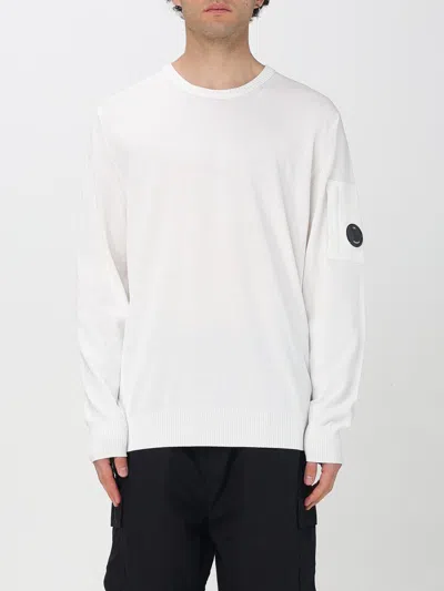 C.p. Company Long-sleeve Crewneck Shirt With Zippered Pocket And Ribbed Details In ホワイト