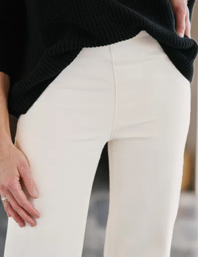 Frank & Eileen Westport Illusion In White