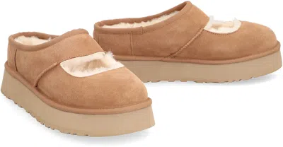 Ugg 44mm Bea Shearling & Suede Mules In Brown