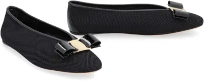 Ferragamo Ballerina Bow Black Var In Black