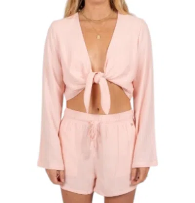 Rusty Wren Top In Pale Pink In Multi