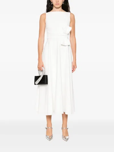 超长绉纱连衣裙