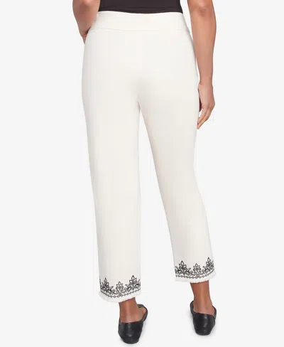 Alfred Dunner Women's Natural Instinct Classic Cuffed Medallion Ankle Pants In White