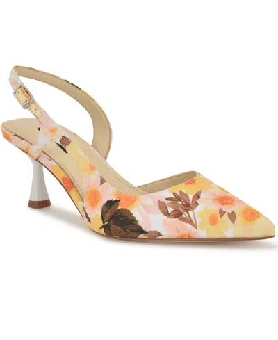 Nine West Women's Renela Kitten Heel Slingback Pumps In White Daisy Floral Print